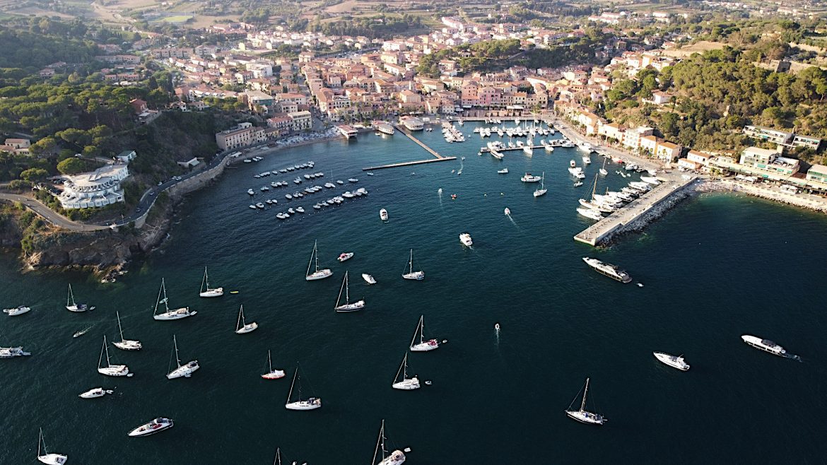 LA MARINA DI PORTO AZZURRO AL DUBAI INTERNATIONAL BOAT SHOW INSIEME AL CONSORZIO MARINE DELLA TOSCANA